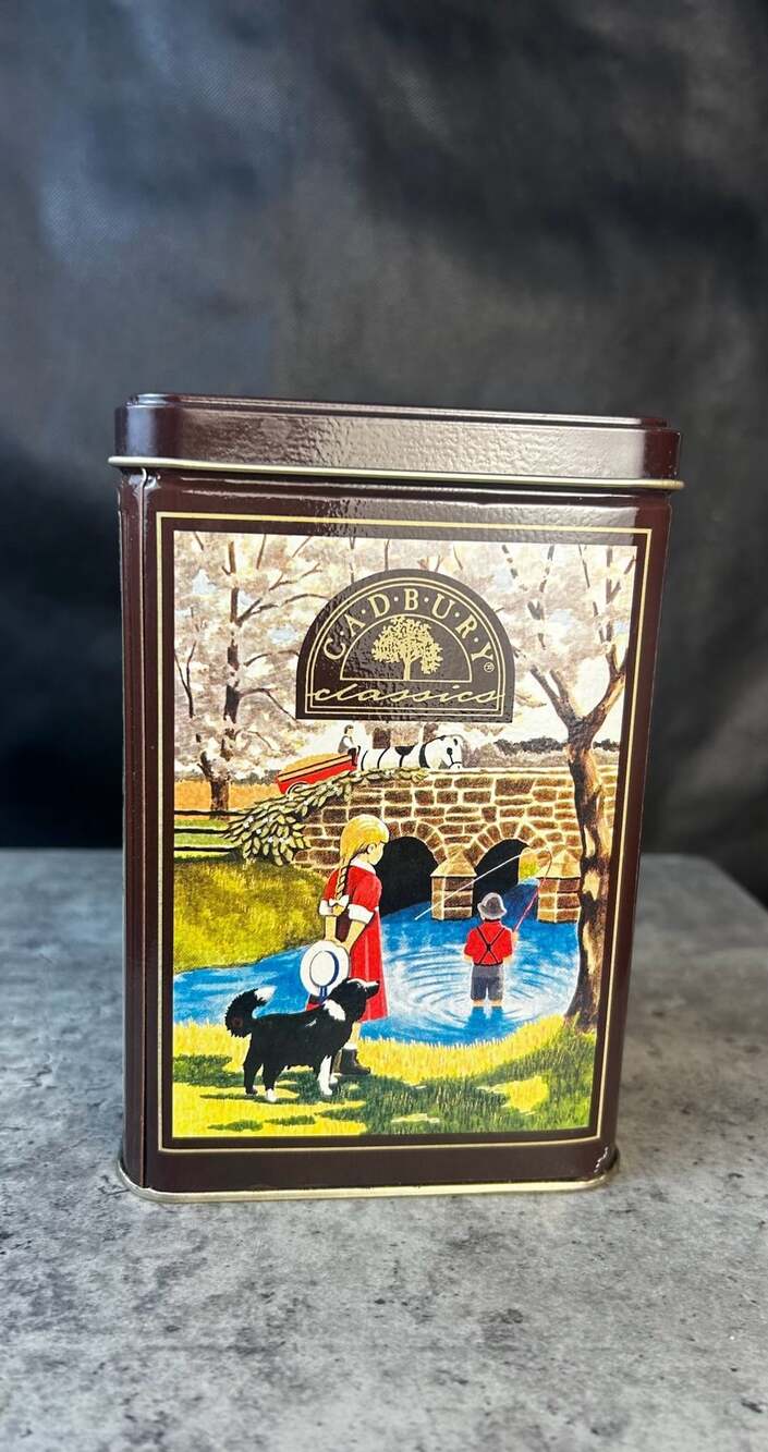 Cadbury Classics Caramello 12 Oz Vintage 1990 Metal Candy Tin
